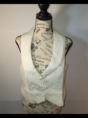 LOFT Cream Women's Tailored Vest